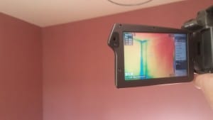 Thermal imaging partition wall